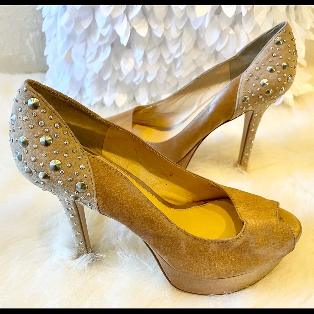 Gianni Bini Gold Satin Pump Heels 8.5
